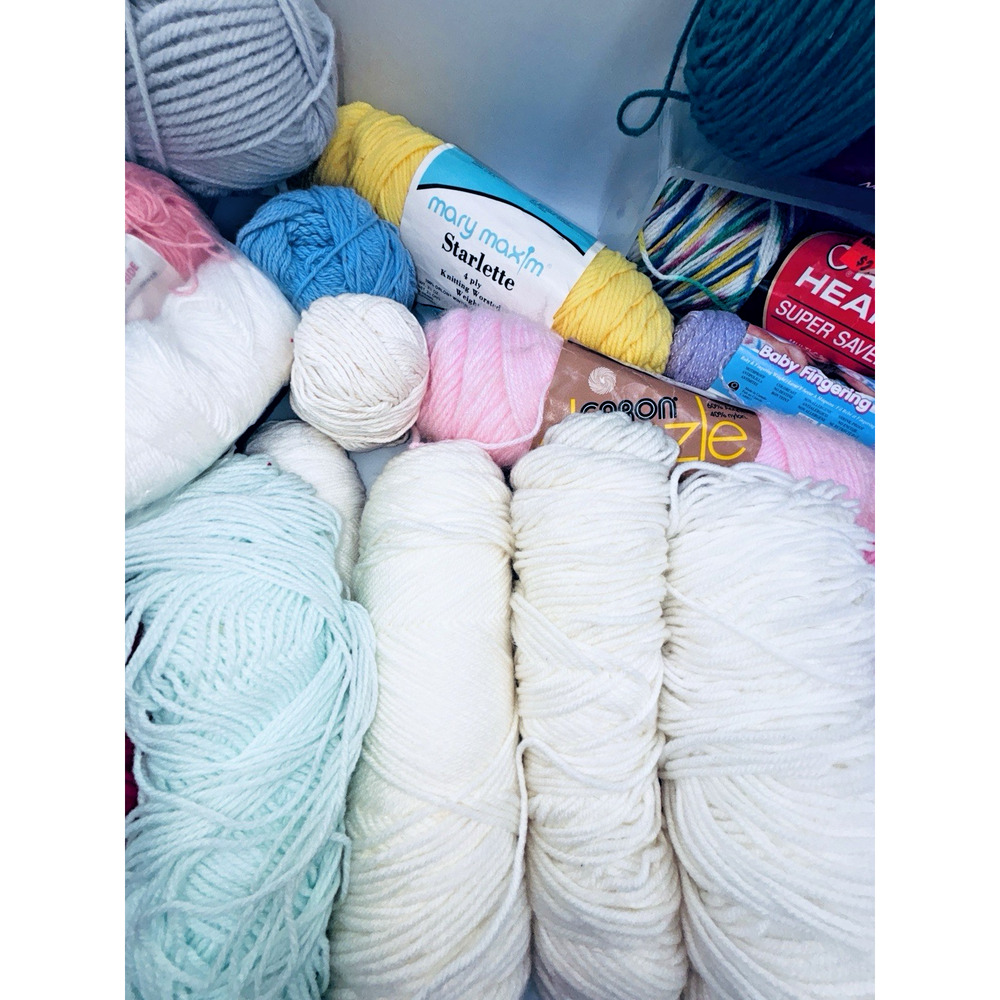 21 Misc Brands Yarn White/Cream Green Pink Blue Mutli Mixed Lot New Partial Lot - Picture 5 of 8
